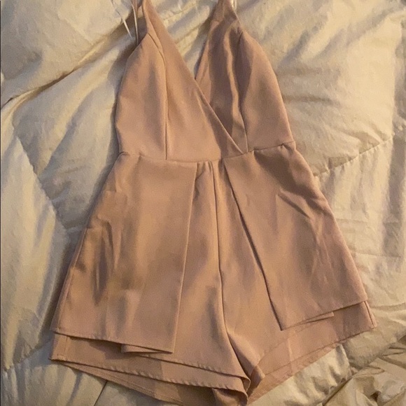 Blush romper - Picture 4 of 6